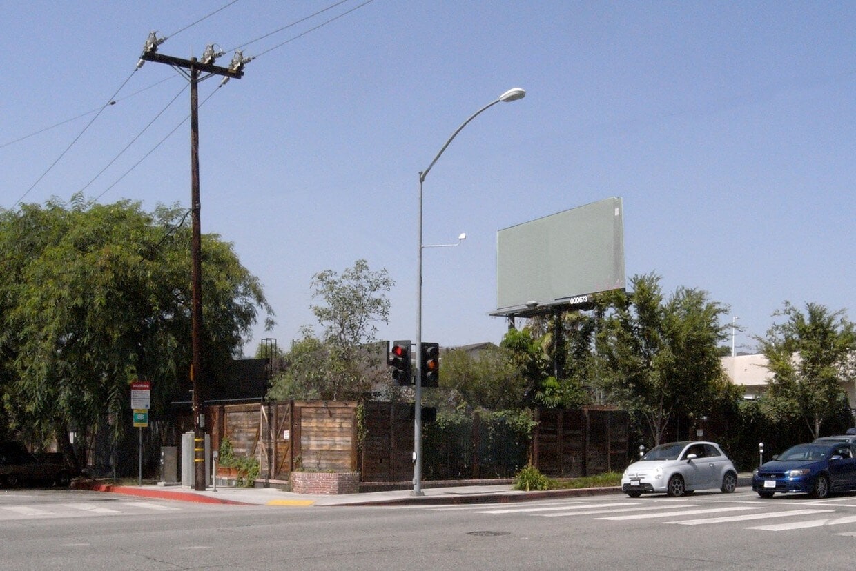 1201-1205 N La Brea Ave, West Hollywood, CA for lease Interior Photo- Image 1 of 25