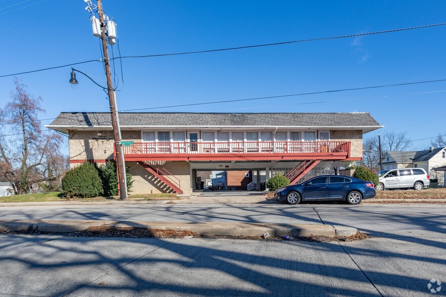 601 Eastern Ave NE, Capitol Heights, MD for sale - Building Photo - Image 2 of 12