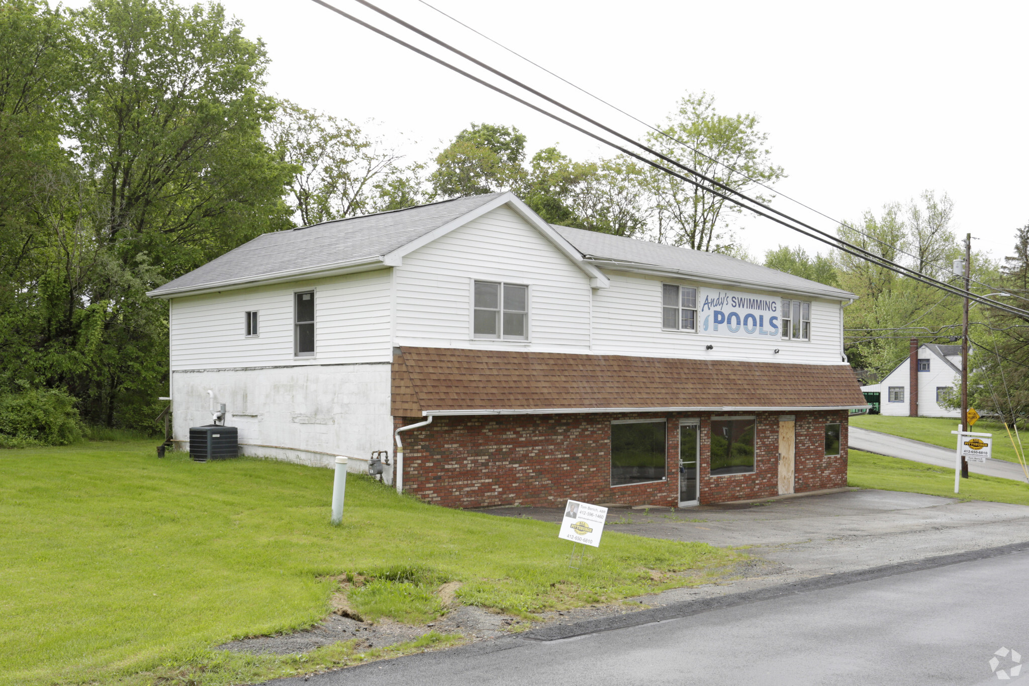 2591 Scenery Dr, Elizabeth, PA for sale Primary Photo- Image 1 of 1