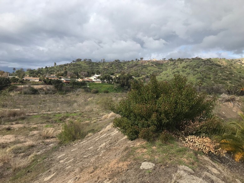 1804 School Canyon Rd, Ventura, CA for sale - Building Photo - Image 2 of 5