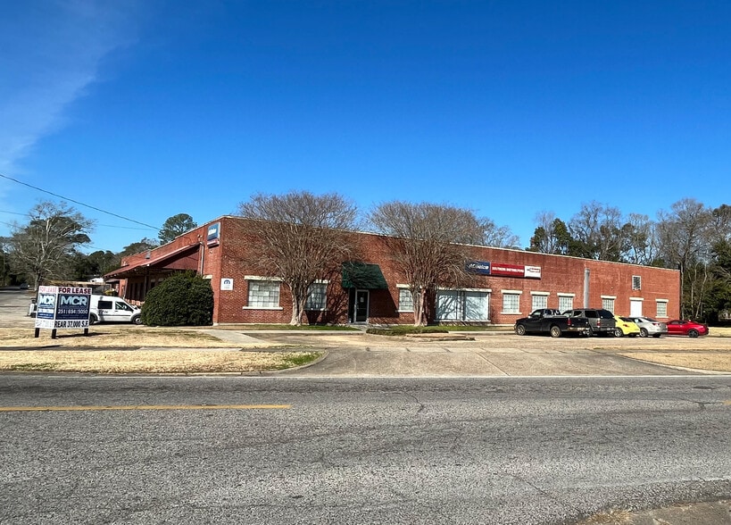2694 Government Blvd, Mobile, AL for sale - Primary Photo - Image 1 of 3