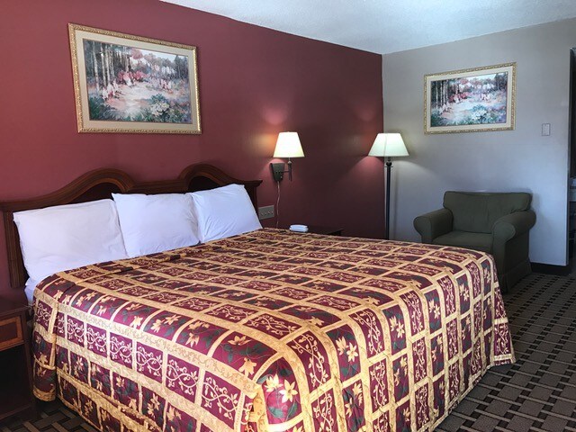 1320 E Main St, Franklin, NC for sale - Other - Image 1 of 1