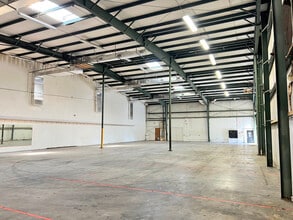 1401 Rail Head Blvd, Naples, FL for lease Interior Photo- Image 1 of 2