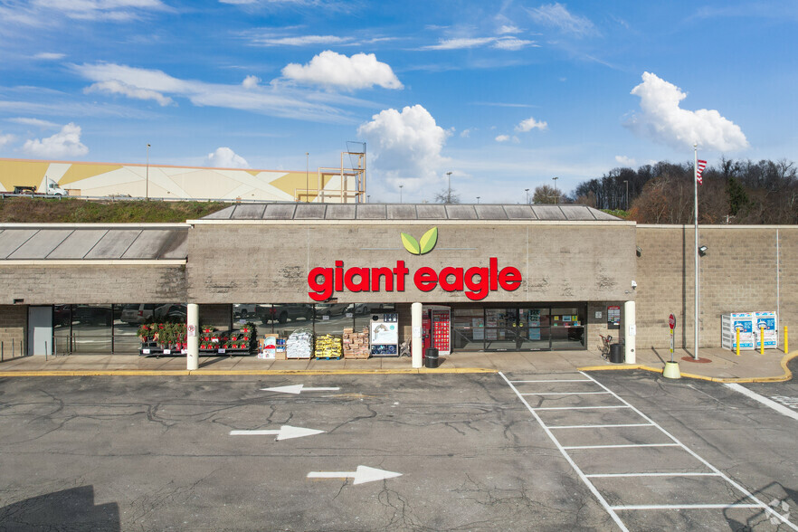 1701 Lincoln Hwy, North Versailles, PA for lease - Building Photo - Image 2 of 5