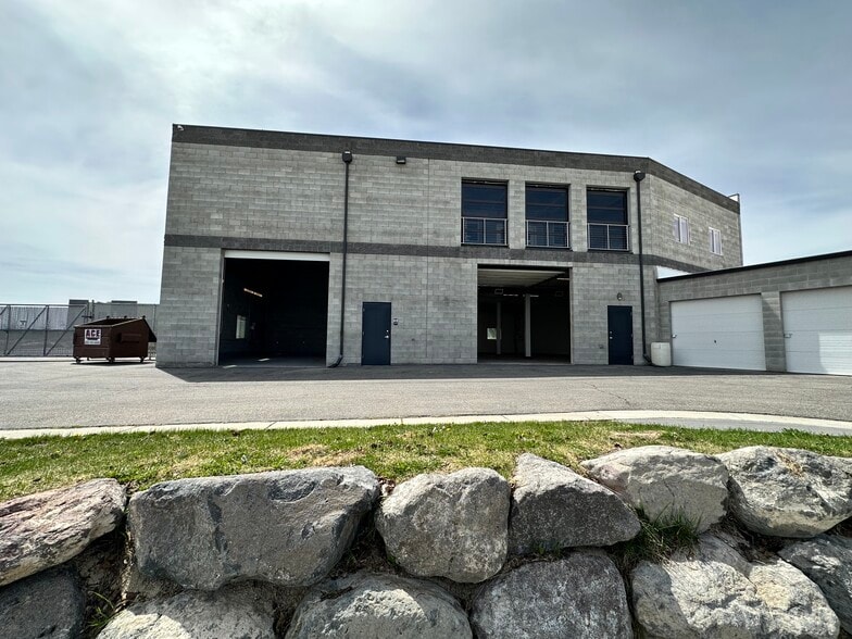 4612 W 7000 S, West Jordan, UT for lease - Building Photo - Image 3 of 12