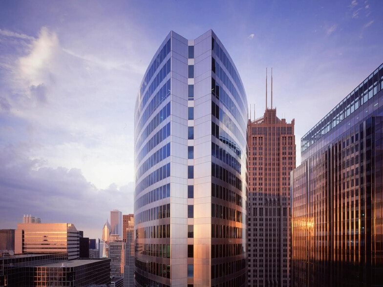 71 S Wacker Dr, Chicago, IL for lease - Building Photo - Image 3 of 5