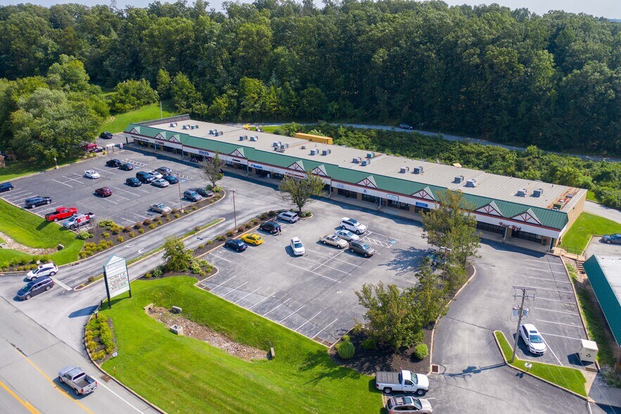 180 Leaders Heights Rd, York, PA for lease - Building Photo - Image 1 of 1