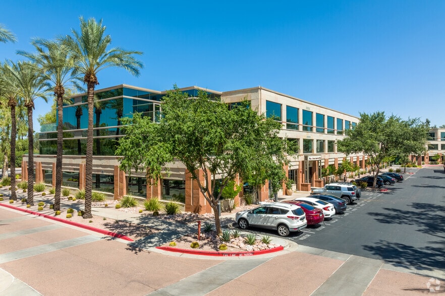 8601 N Scottsdale Rd, Scottsdale, AZ for lease - Building Photo - Image 1 of 8
