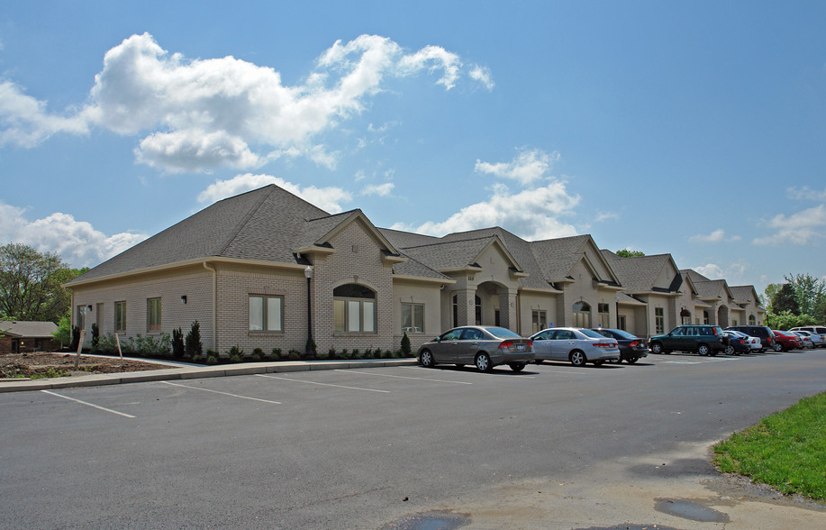 55-90 Rhoads Center Dr, Dayton, OH for lease - Building Photo - Image 1 of 4