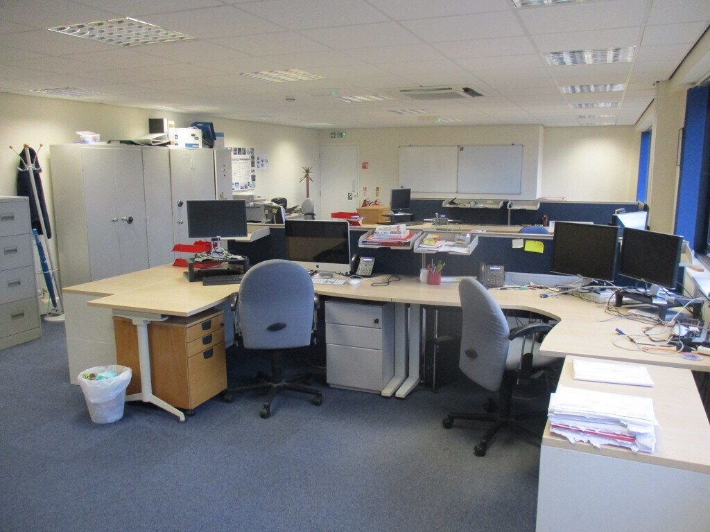 Highfield Rd, Oakley for lease Interior Photo- Image 1 of 2