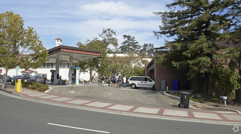 340 Highland Ave, Piedmont, CA for sale - Primary Photo - Image 1 of 1