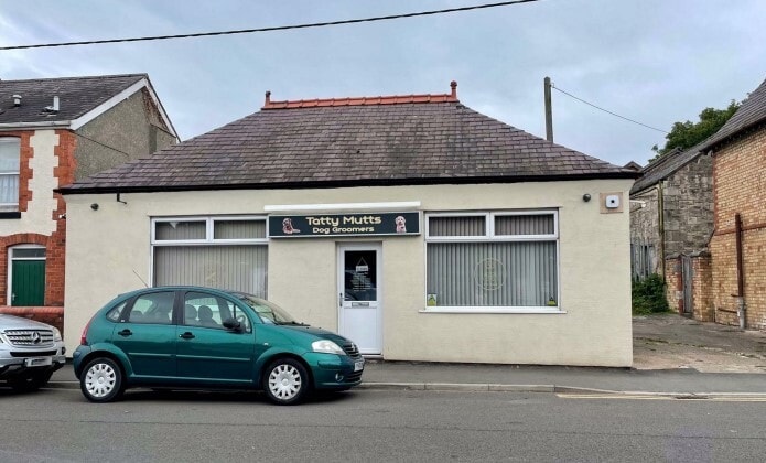 15 Rhyl Rd, Denbigh for sale - Primary Photo - Image 1 of 1