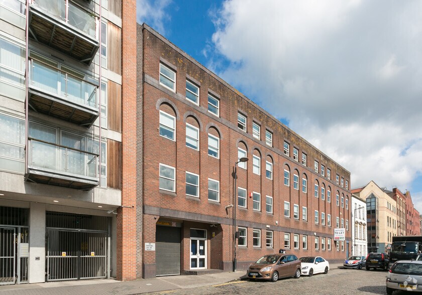 18-21 Queen Sq, Bristol for lease - Building Photo - Image 2 of 6