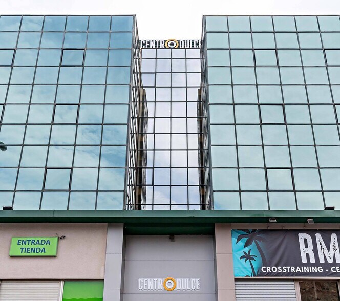 Calle Salzillo, 9, Roquetas de Mar, Almería for sale - Building Photo - Image 3 of 29