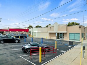 3230-3250 Pico Blvd, Santa Monica, CA for lease Building Photo- Image 2 of 10