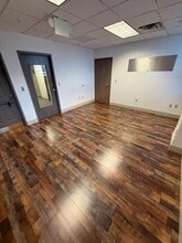 109 Capitol St, Charleston, WV for lease Interior Photo- Image 2 of 3
