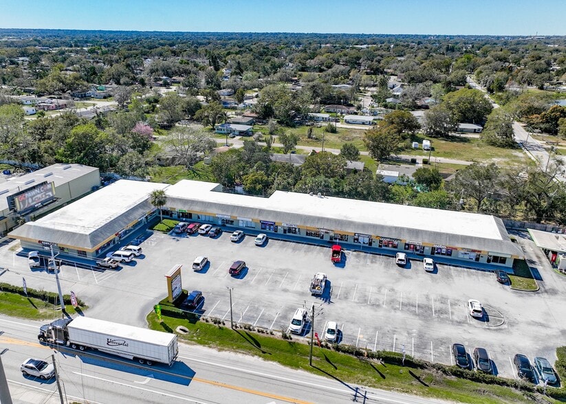 1515 S Combee Rd, Lakeland, FL for lease - Building Photo - Image 1 of 2