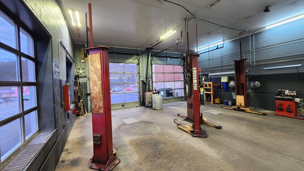 3546 Washington Ave, Finleyville, PA 15332 Finleyville Auto Service