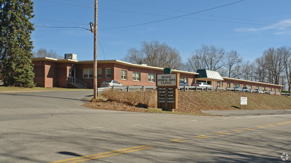 2401 S Kanawha St, Beckley, WV for lease - Primary Photo - Image 1 of 14