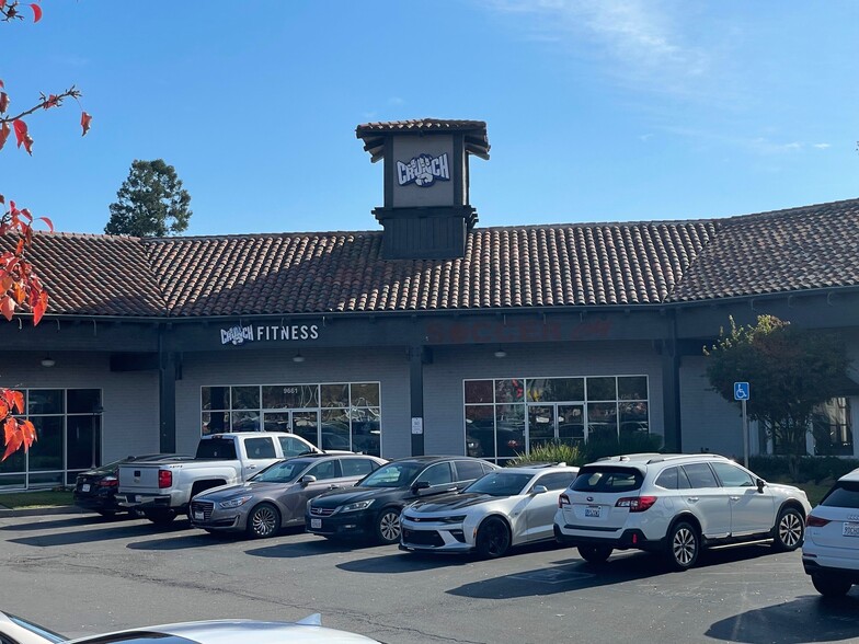 9671 E Stockton Blvd, Elk Grove, CA for lease - Building Photo - Image 1 of 6