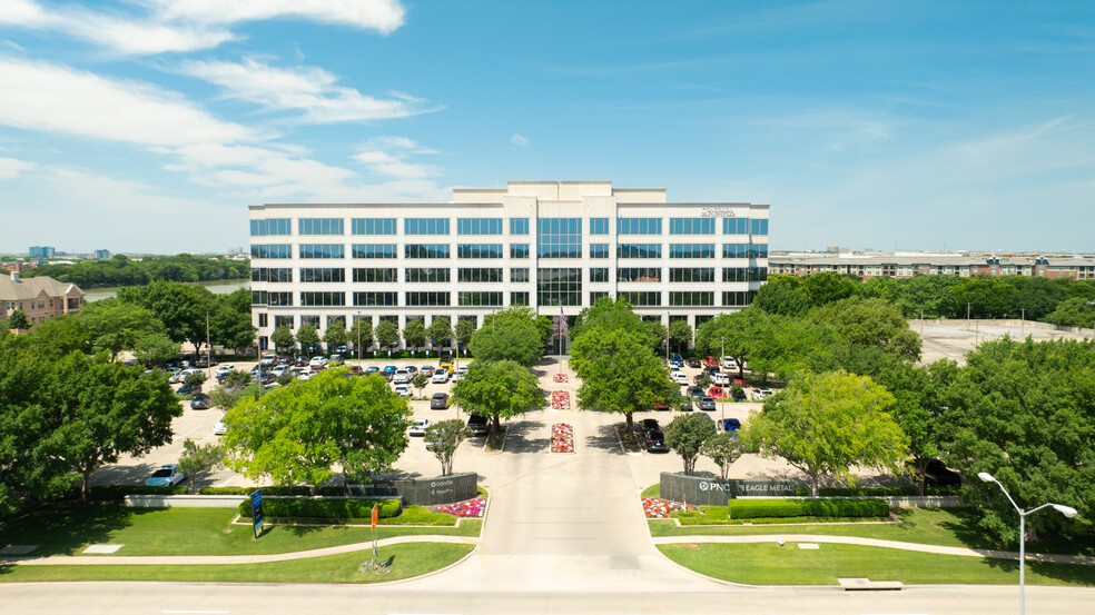 11511 Luna Rd, Dallas, TX for lease - Building Photo - Image 1 of 12