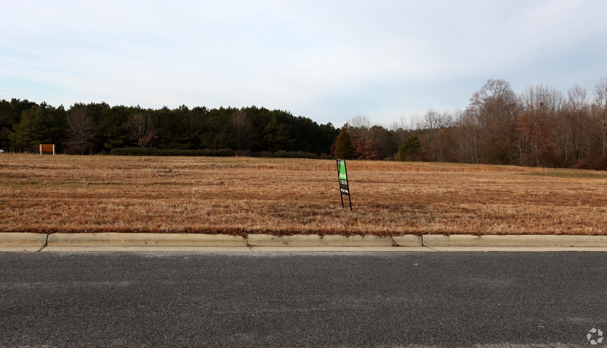 Crape Myrtle Dr, Benson, NC for sale Primary Photo- Image 1 of 1