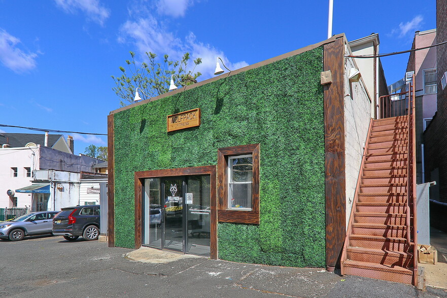 168 Maplewood Ave, Maplewood, NJ for sale - Building Photo - Image 3 of 11