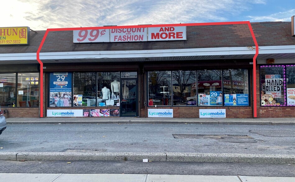 908-930 Straight Path, West Babylon, NY for sale - Building Photo - Image 1 of 1