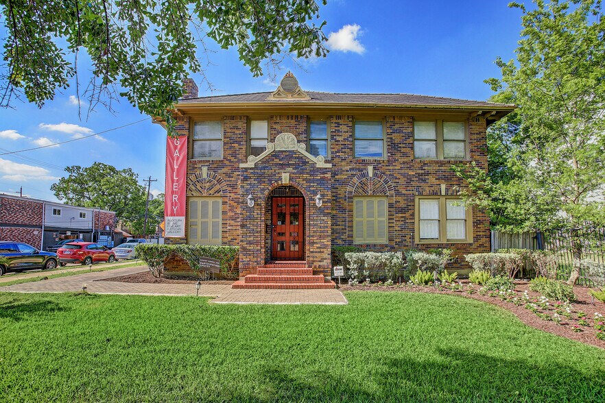 1836 Richmond Ave, Houston, TX 77098