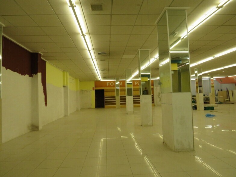 Retail in Bocairent for sale - Building Photo - Image 2 of 12