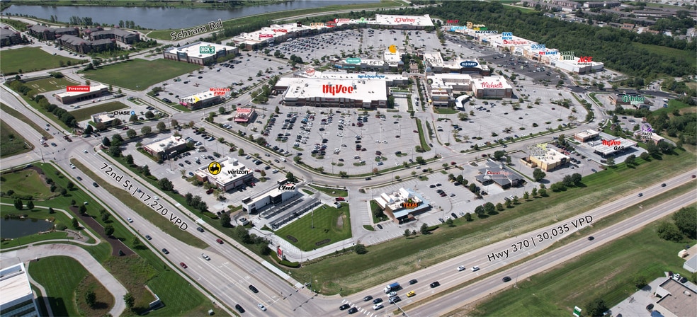 7809-7949 Towne Center Pky, Papillion, NE for lease - Building Photo - Image 3 of 12