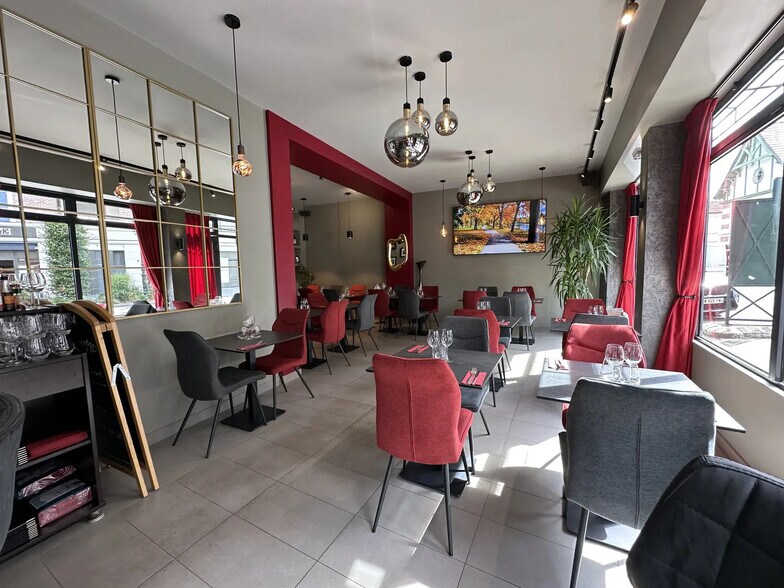 9 Rue Des Monts, Clamart for sale - Building Photo - Image 3 of 9