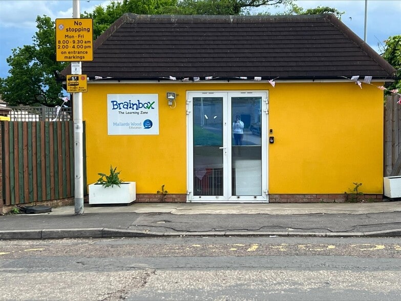 157-159 St. Barnabas Rd, Woodford Green for lease - Building Photo - Image 1 of 13