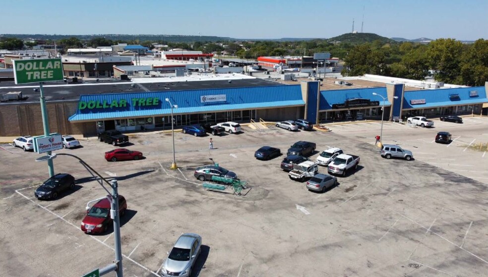 809-827 E Highway 190, Copperas Cove, TX for lease - Building Photo - Image 1 of 6