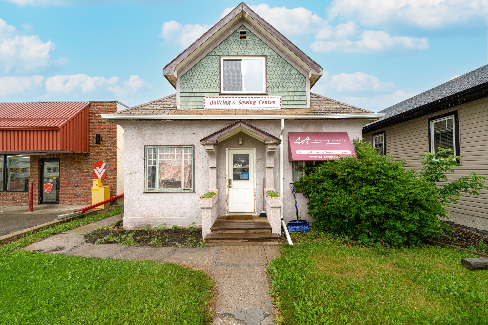 5028 50th Ave, Lamont, AB for sale Building Photo- Image 1 of 7