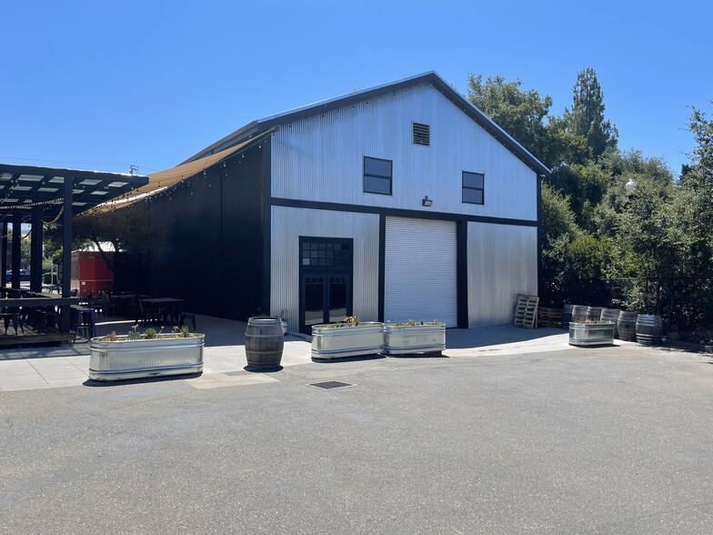 53-61 Front St, Healdsburg, CA for lease - Building Photo - Image 3 of 11