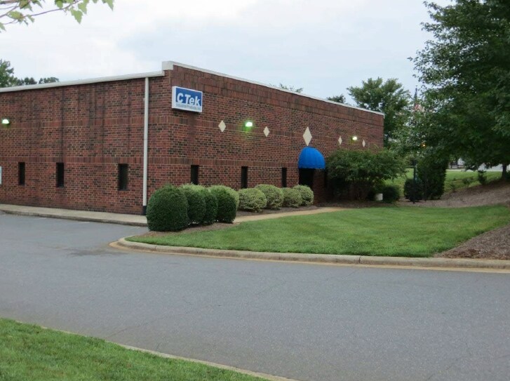 18530 Starcreek Dr, Cornelius, NC for sale Primary Photo- Image 1 of 1