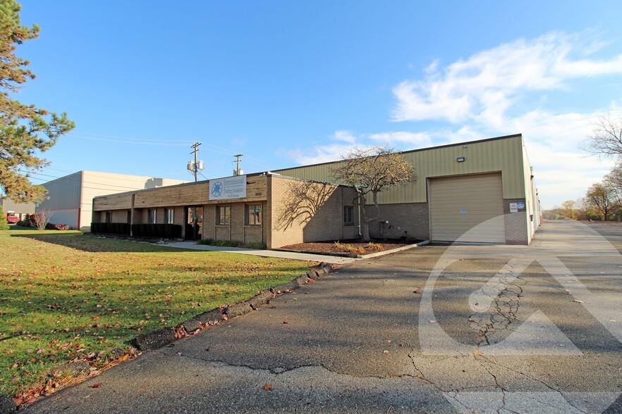 8000 Ronda Dr, Canton, MI for sale - Building Photo - Image 1 of 1