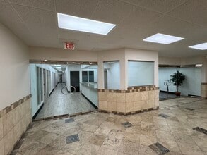 5905 S Virginia St, Reno, NV for lease Building Photo- Image 1 of 8