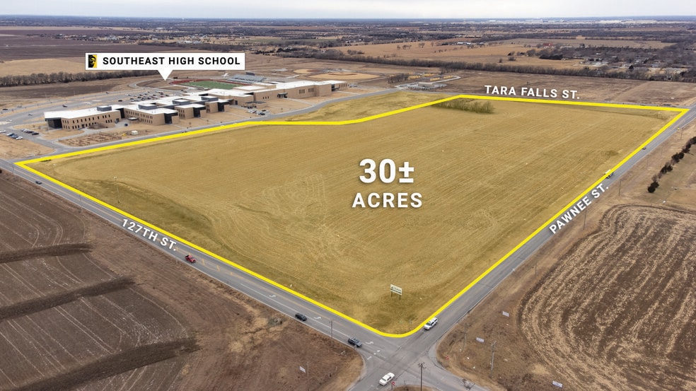 E Pawnee St, Wichita, KS for lease - Building Photo - Image 1 of 3