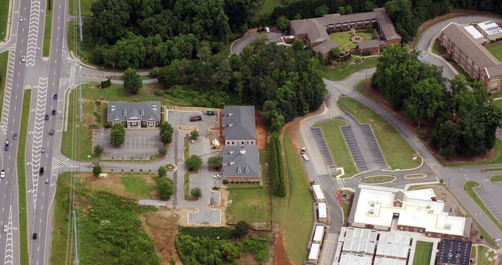 979 Peachtree Pky, Cumming, GA for lease - Aerial - Image 2 of 4