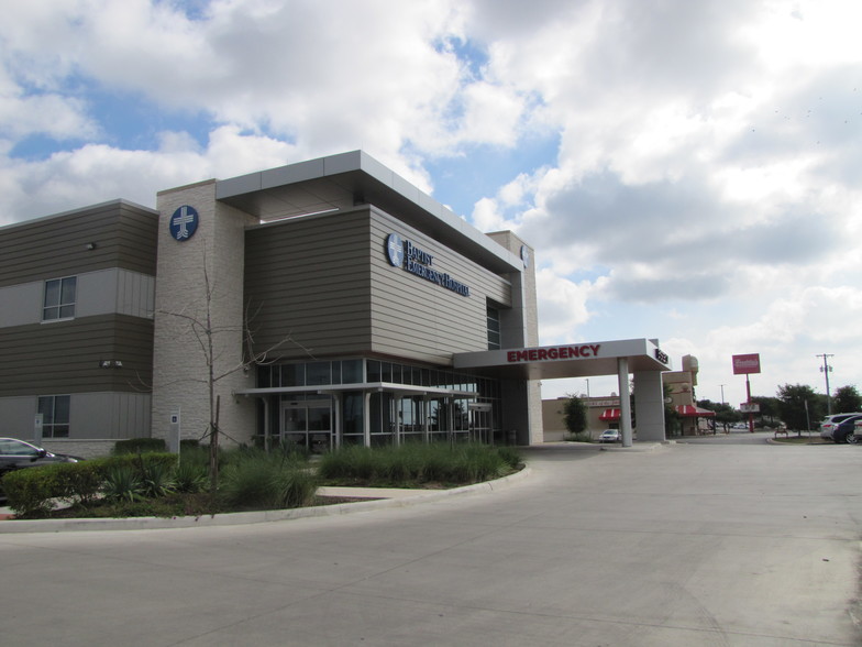 7719 IH-35 S, San Antonio, TX for lease - Building Photo - Image 3 of 5