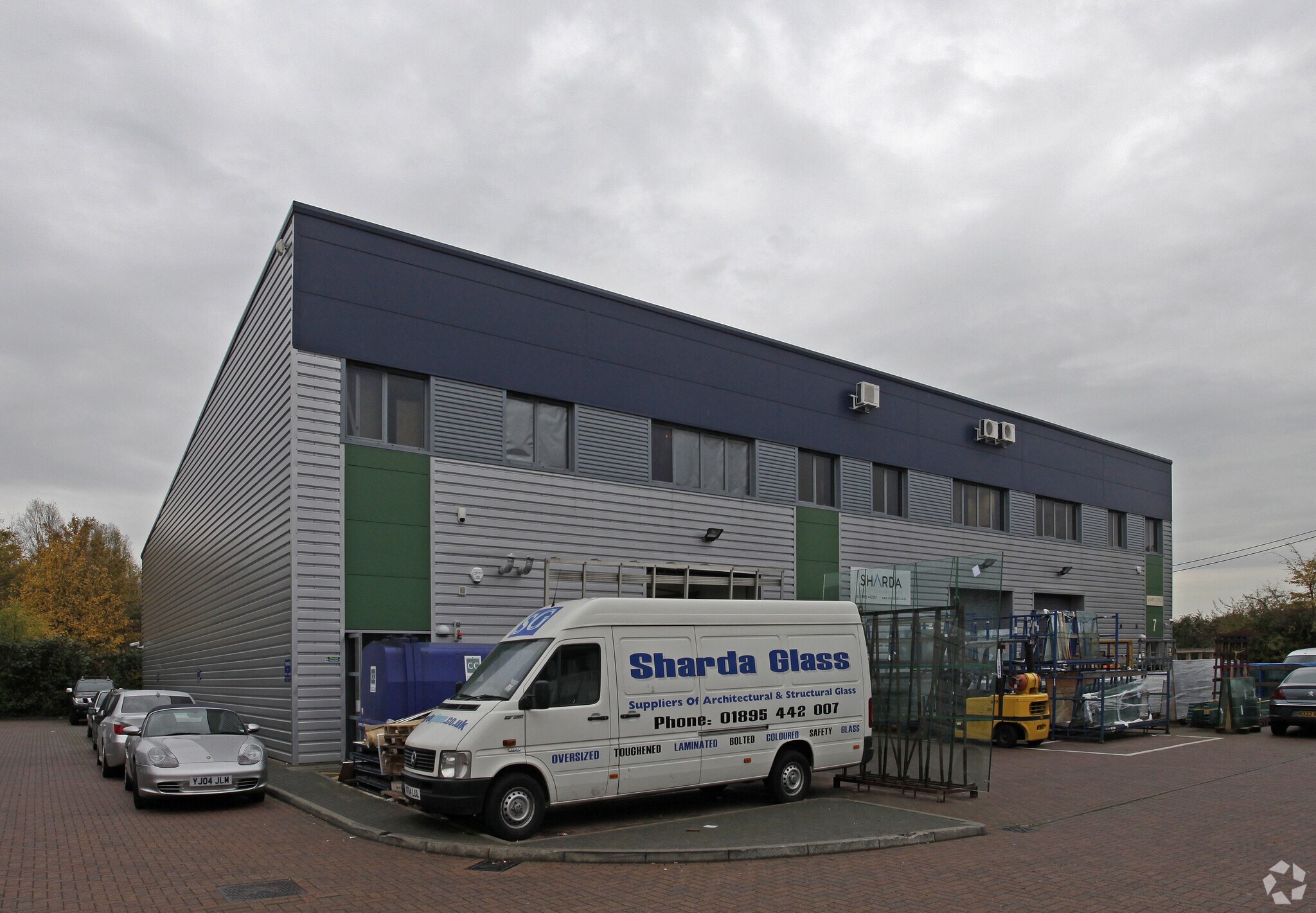 Horton Clos, West Drayton for lease Primary Photo- Image 1 of 5