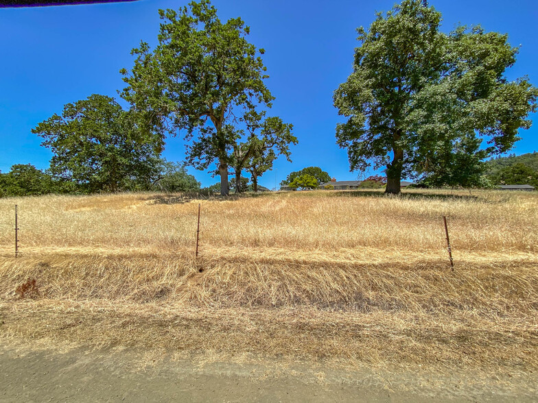 8017 Old Highway 99 N, Roseburg, OR for sale - Building Photo - Image 3 of 48