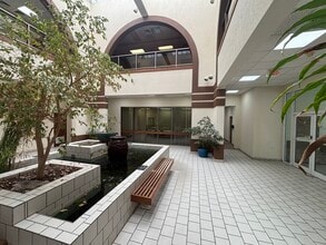 102-108 E Main St, Kingsport, TN for lease Interior Photo- Image 1 of 20