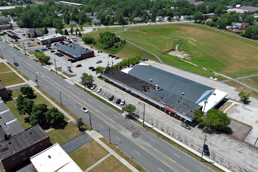 22641-22683 Euclid Ave, Euclid, OH for lease - Building Photo - Image 2 of 12