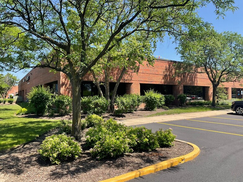 1201 E Wiley Rd, Schaumburg, IL for sale - Building Photo - Image 1 of 1