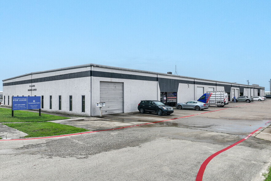 1110 W Harris Rd, Arlington, TX for lease - Building Photo - Image 2 of 20