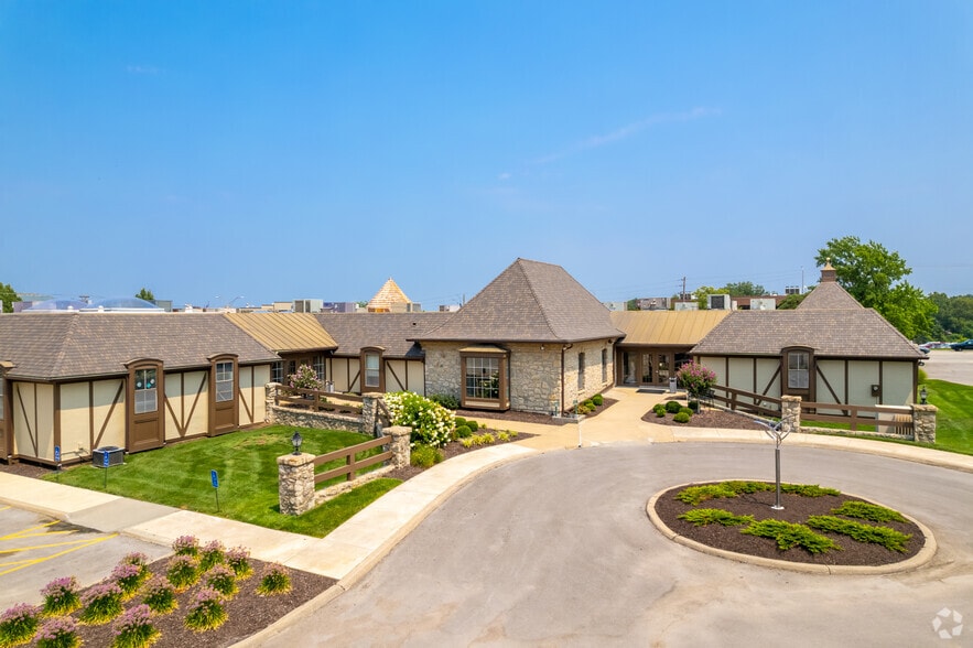 4701 College Blvd, Leawood, KS for lease - Building Photo - Image 2 of 8