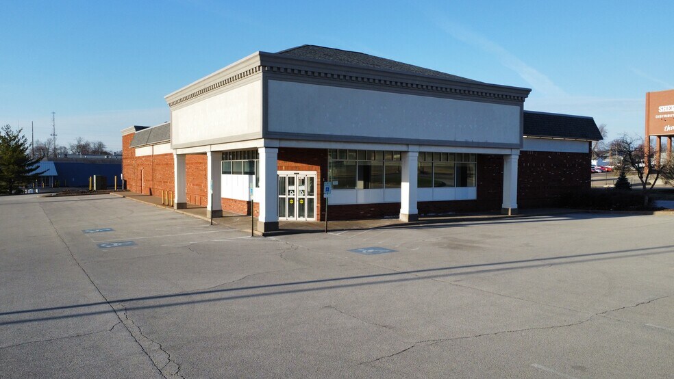 4521 N Prospect Rd, Peoria Heights, IL for lease - Building Photo - Image 2 of 7